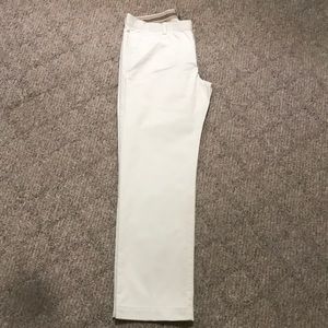 GAP Classic Khaki 34X32